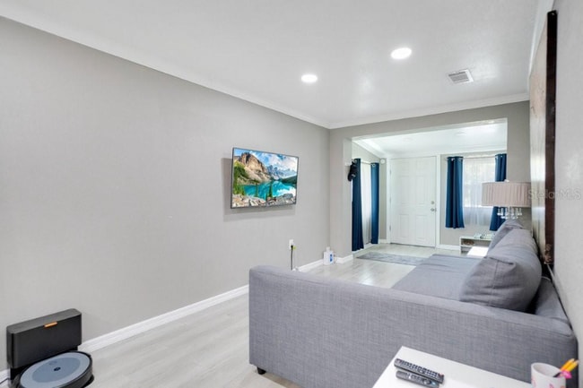 Photo - 2907 E Washington St