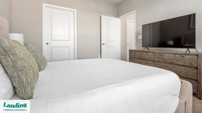 Photo - 16346 Lydia Hill Dr Unit 1410