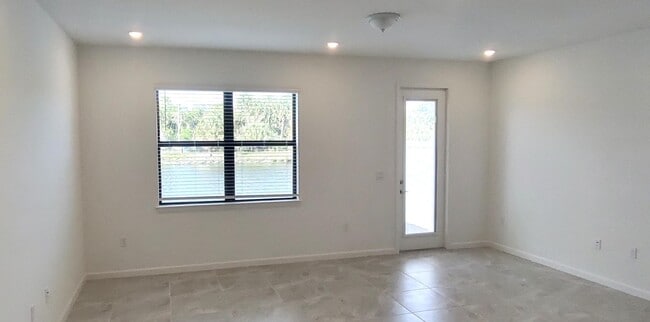 Photo - 2880 SE Federal Hwy