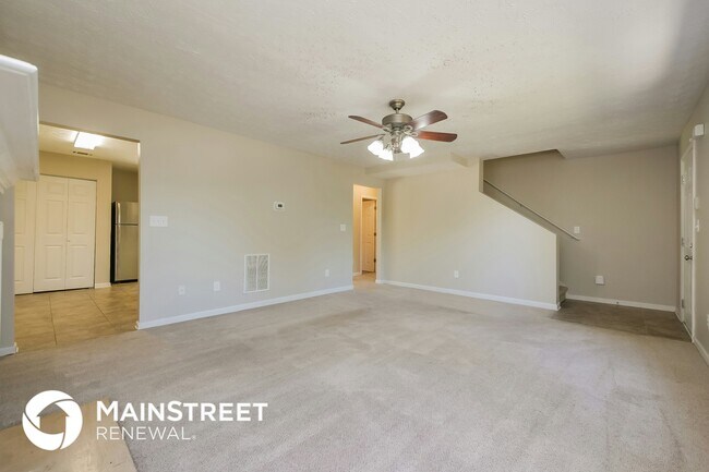 Photo - 2703 Holly Berry Dr