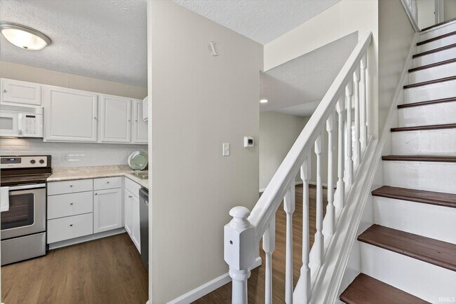 Photo - 2360 S Henderson St