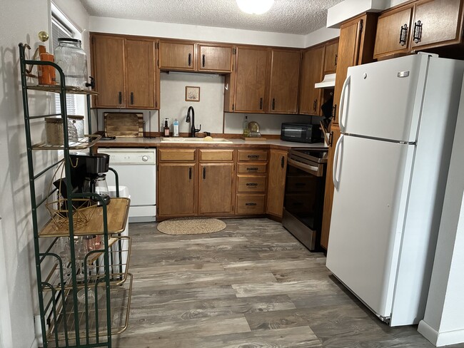 Photo - 2901 8th Ave N Unidad 2