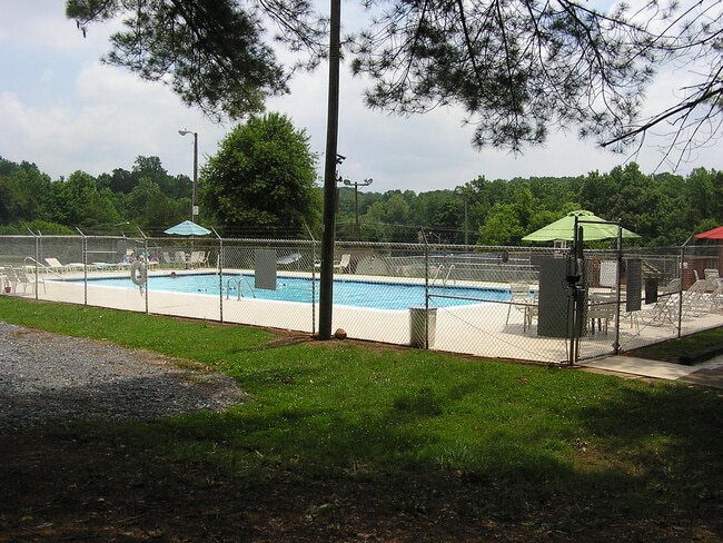 Photo - 3771 Heathrow Dr