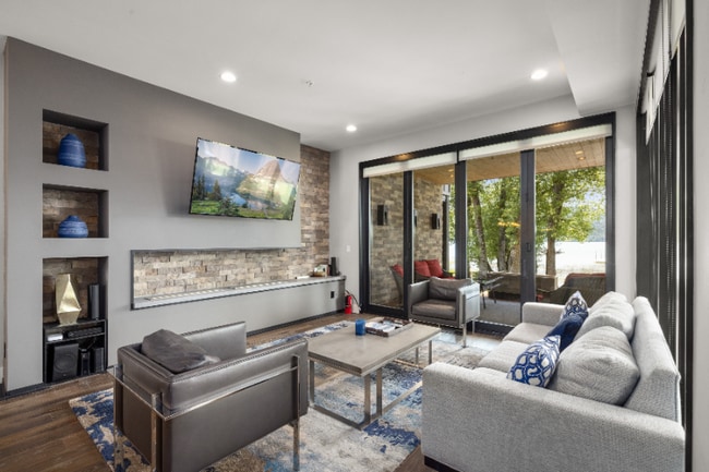 Photo - 1340 Wisconsin Ave Unit A