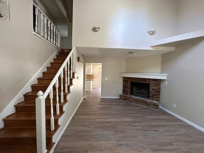Photo - 11800 Caenen St