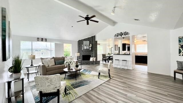 Photo - 1803 Ripple Creek Dr