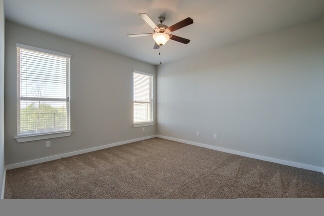 Photo - Luxury 3 Bedroom Duplex located in Midlothian, Texas!