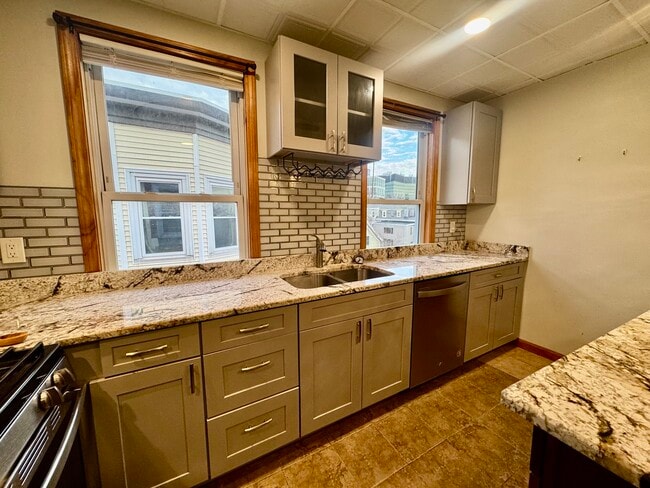 Photo - 372 Prospect St Unit 3