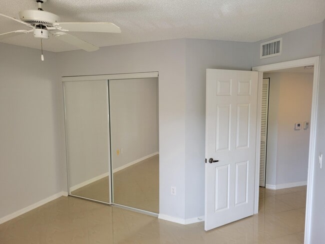 Photo - 7878 Trent Dr Unit 308