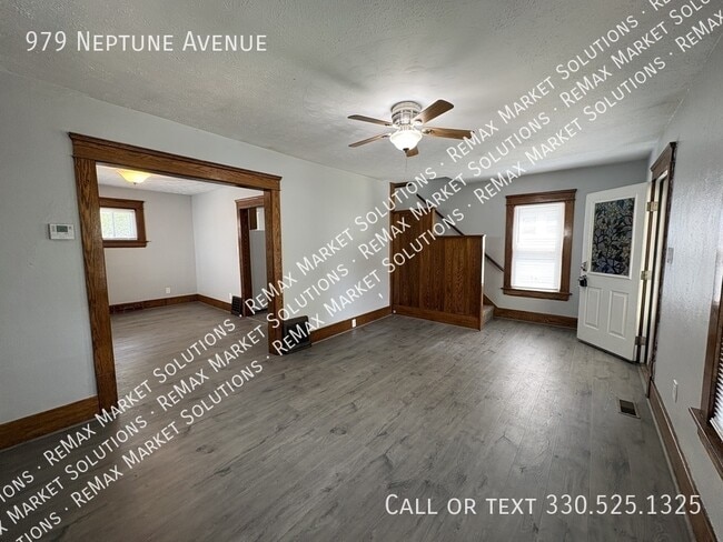 Photo - 979 Neptune Ave
