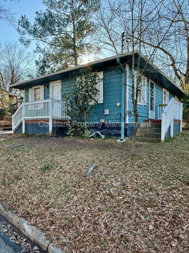 Photo - 202 Realty St