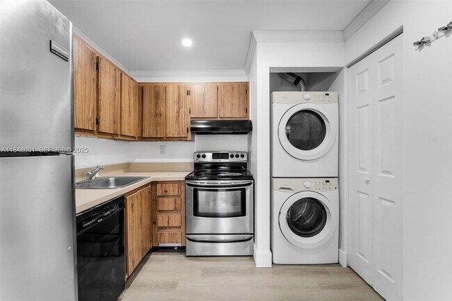 Photo - 6911 SW 129th Ave Unit 2