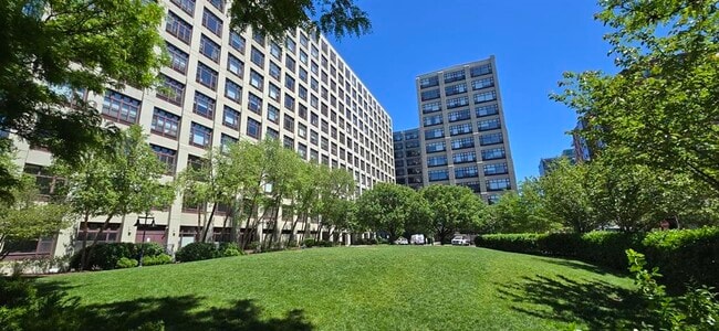 Building Photo - 1500 Washington St Unit 9K