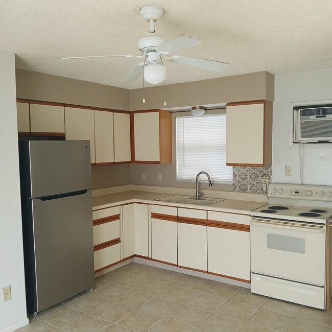 Photo - 153 Alderwood Dr