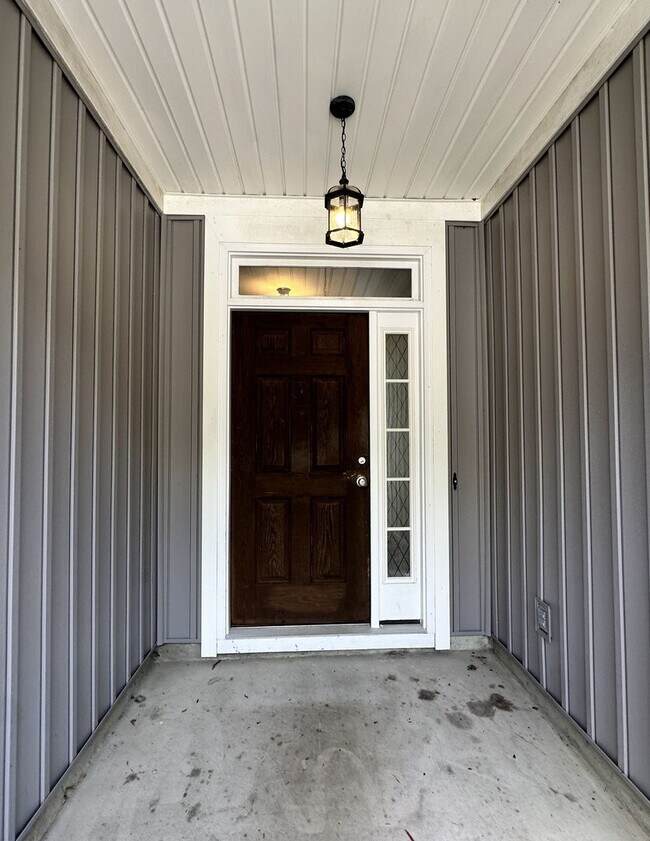 3 bed/2 bath home with 1car garage for re... House Rental in