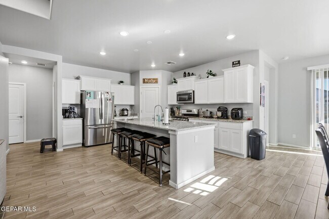 Photo - 1052 Summer Breeze Pl