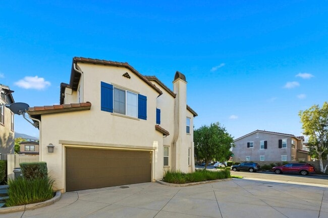 Photo - 31853 Red Pine Way