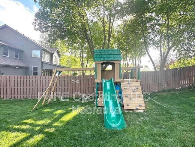 Photo - 18424 Howard St House