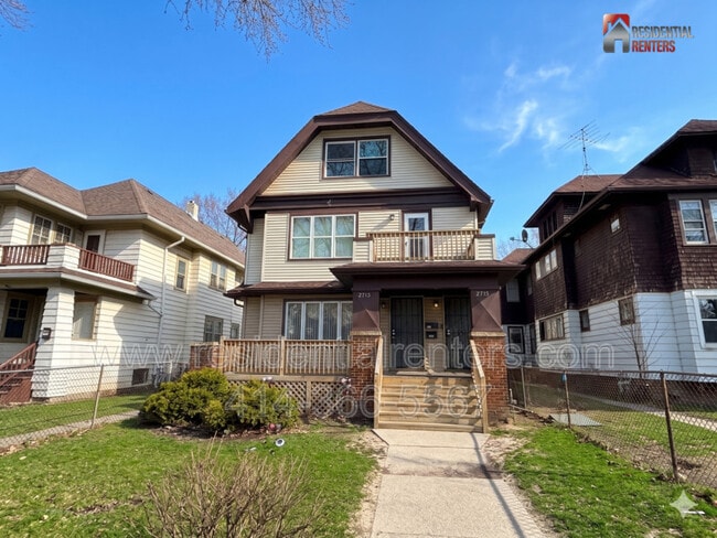 Building Photo - 2713 N 44th St