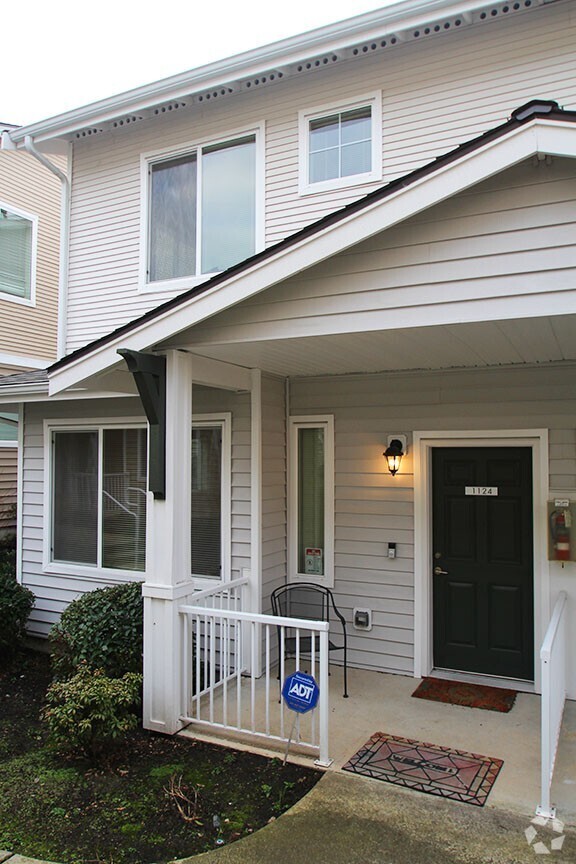 Building Photo - BOTHELL 2 BED, 2.5 BATH CORNER TOWNHOME FO...