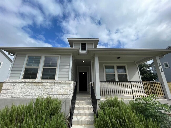 1029 Kerrwood Wy
