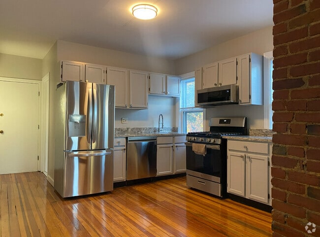 Building Photo - 118 Clay St Unit 2 Rental