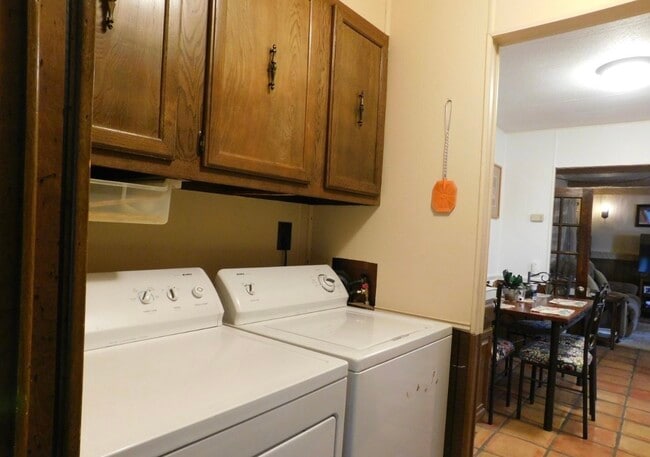 Photo - Queen Aire 2