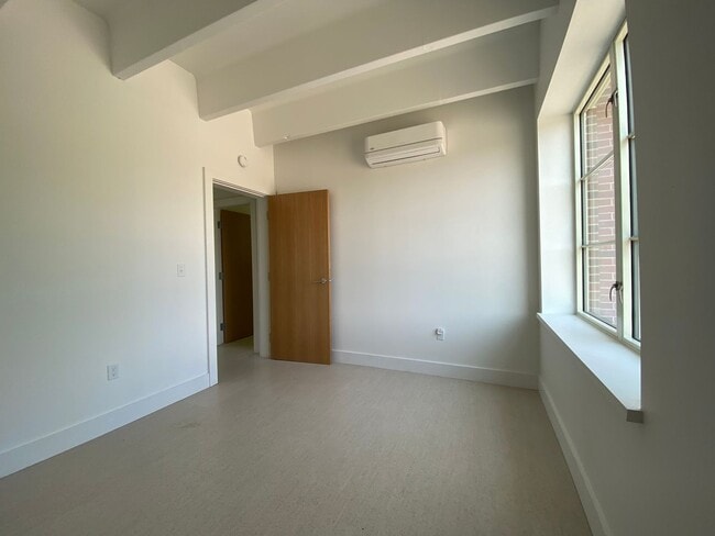 Photo - 188 Lincoln St Unit 2