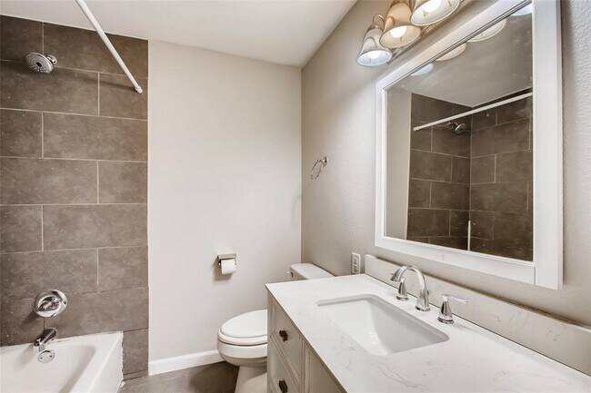 Photo - 3818 Southway Dr