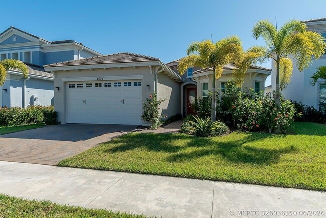 4644 Citron Wy
