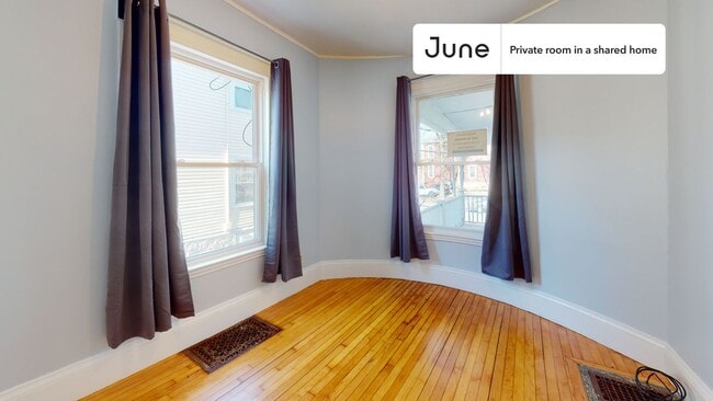 Photo - Room in Shared 6 bed/1.5 bath home in Brighton Unidad F