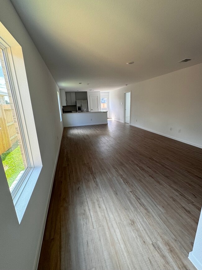 Photo - 1634 Windrose Bnd