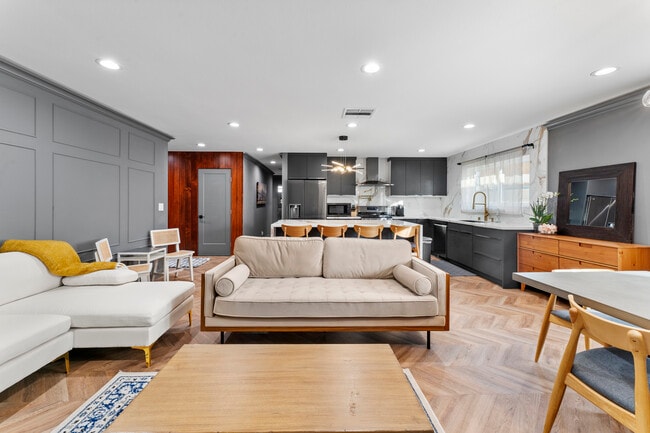 Photo - 9204 Pelican Ave