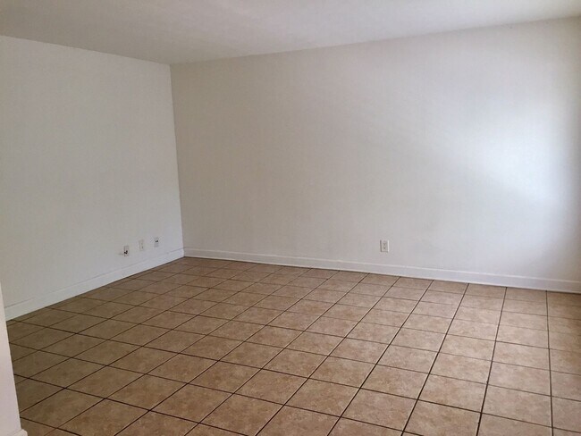 Photo - 169 Oxford Square Townhomes