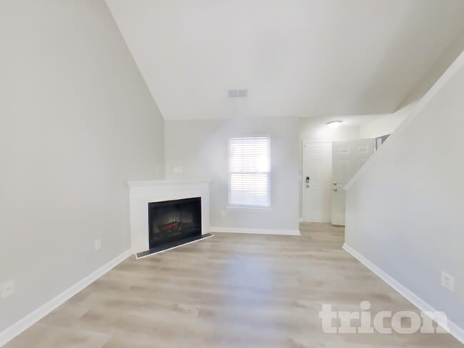 Photo - 225 Lossie Ln