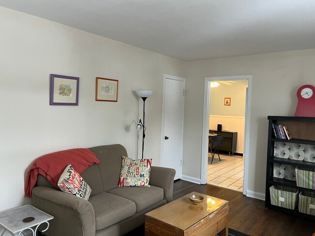 Building Photo - 464 Grand Ave Unit 1