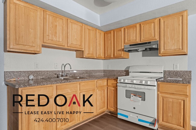 Photo - 2448 N Eastern Ave Unidad 115