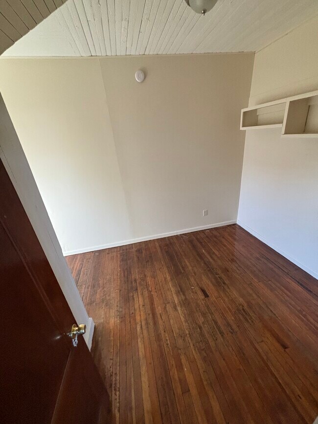 Bedroom 1 - 1063 Saint Paul St Unit 8