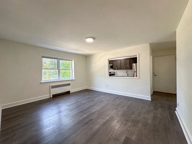 Photo - Congress Court