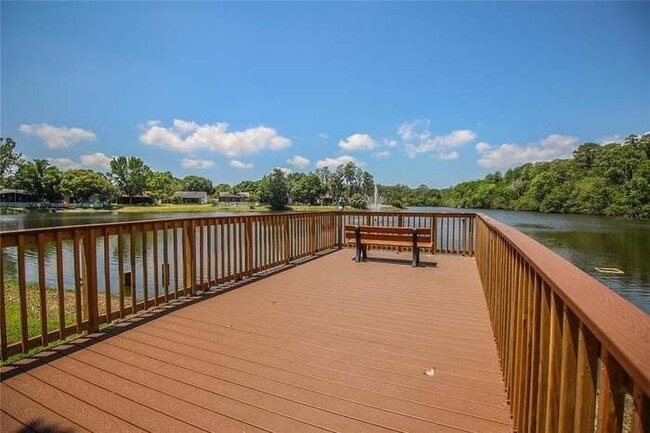 Photo - 138 Hunter Lake Dr Unidad H