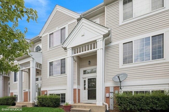 Building Photo - 983 Mayfair Ct Rental