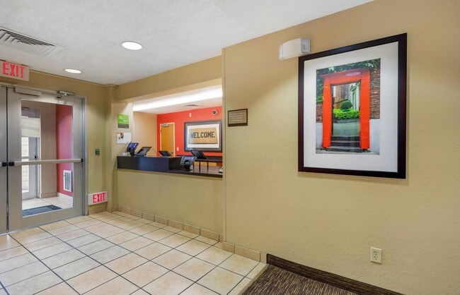 Furnished Studio-Austin - Round Rock - North