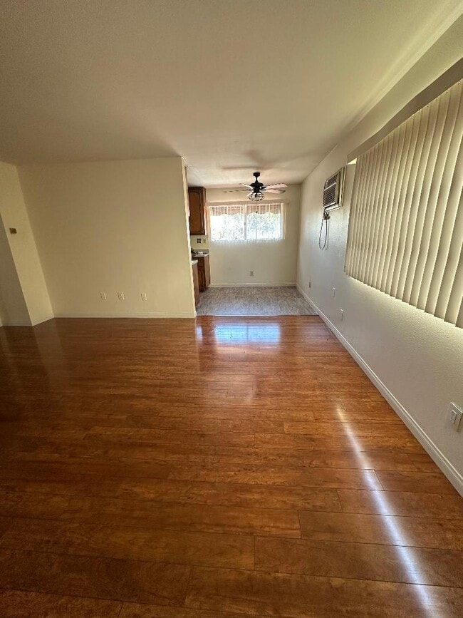 Photo - 1930 Junipero Ave Unit 3