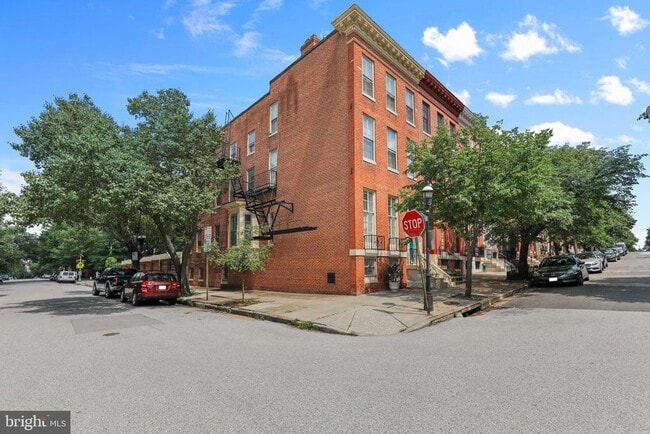 Photo - 1435 Bolton St Unidad 2