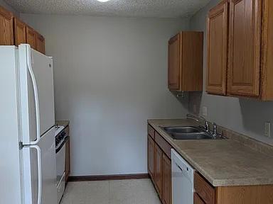 Photo - 3309 West St