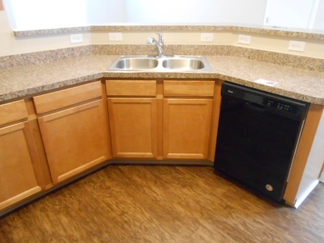 Photo - 7266 Rondeau Dr