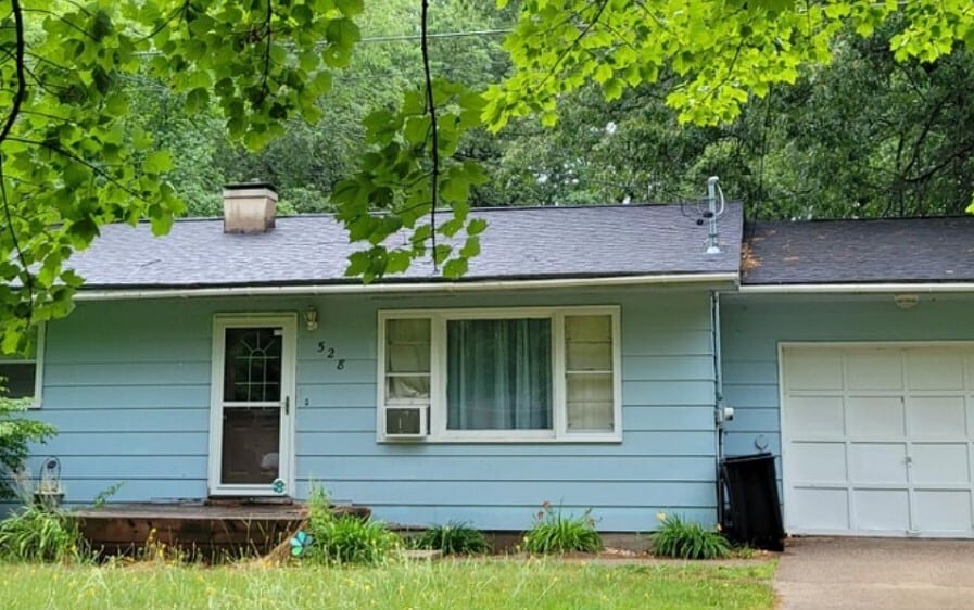 Photo - 528 E Lewis St