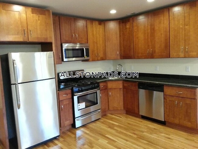 Photo - 84 Linden St Apartment Unit 2