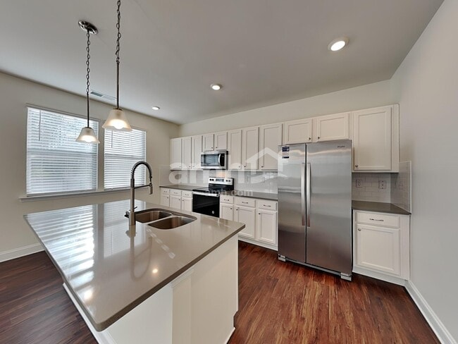 Photo - 7022 Garrett Ct