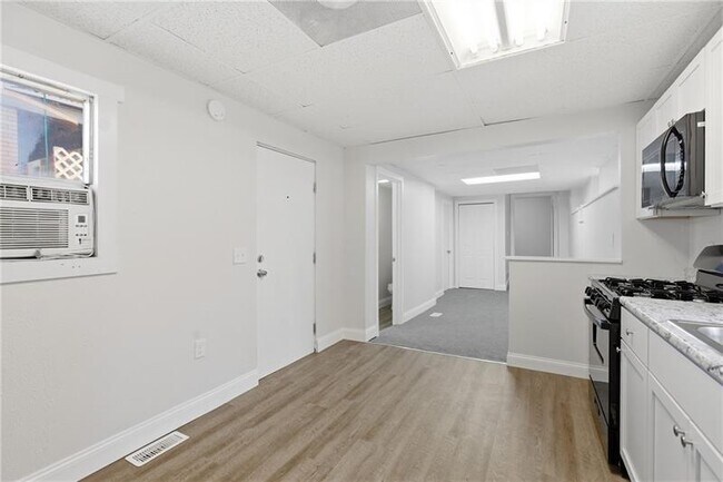 Photo - 415 Carothers Ave